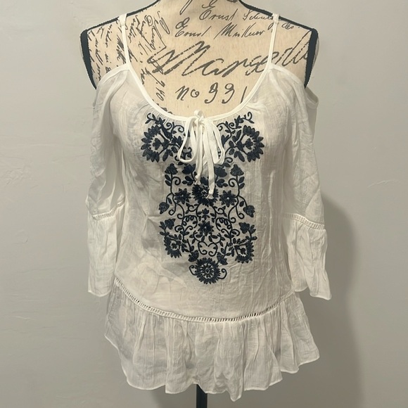 By & By cold shoulder top - Picture 1 of 4